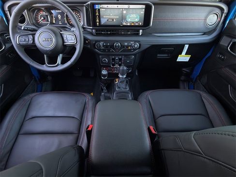 New 2025 Jeep Wrangler Unlimited Rubicon image 10