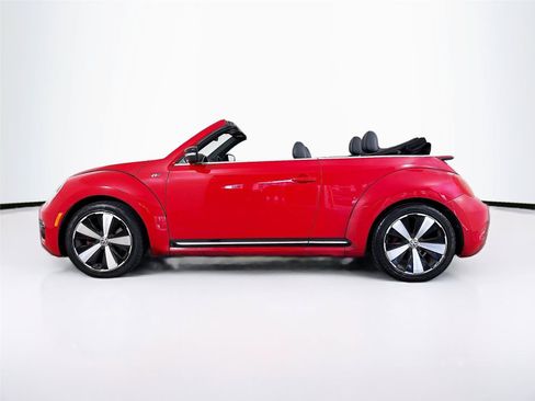 Used 2015 Volkswagen Beetle R-Line FWD image 5