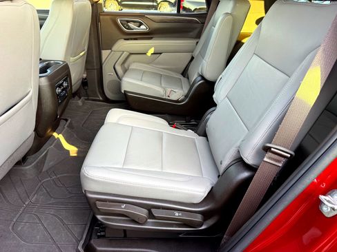 Used 2023 Chevrolet Tahoe Z71 w/ Luxury Package image 20