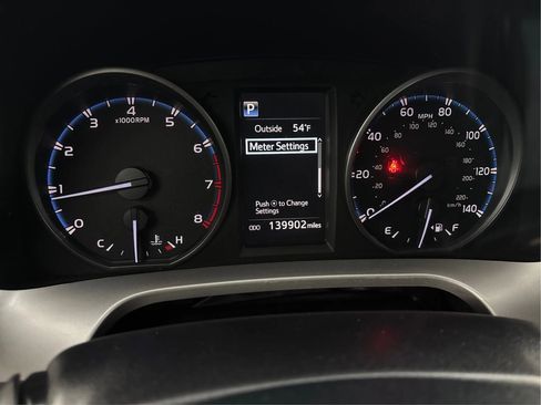 Used 2017 Toyota RAV4 XLE w/ Carpet Mat Package image 23