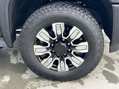 New 2026 GMC Sierra 3500 Denali AWD/4WD image 34