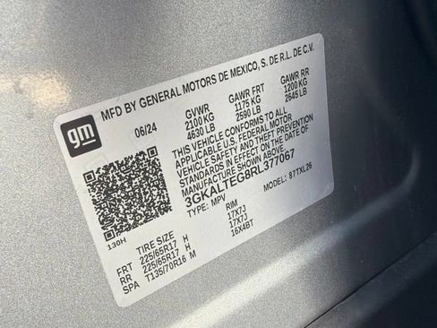 Used 2024 GMC Terrain SLE AWD/4WD image 11
