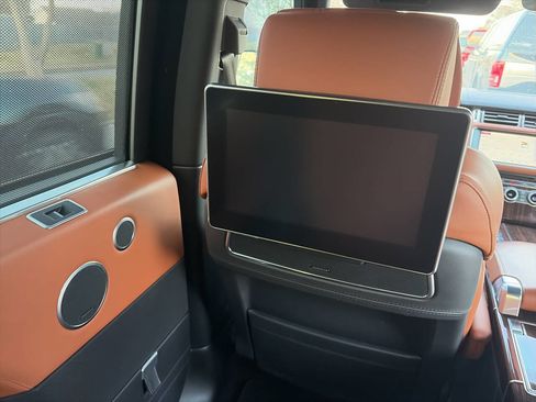 Used 2017 Land Rover Range Rover Long Wheelbase Autobiography image 25