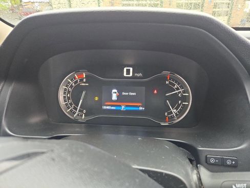 Used 2016 Honda Pilot Touring image 28