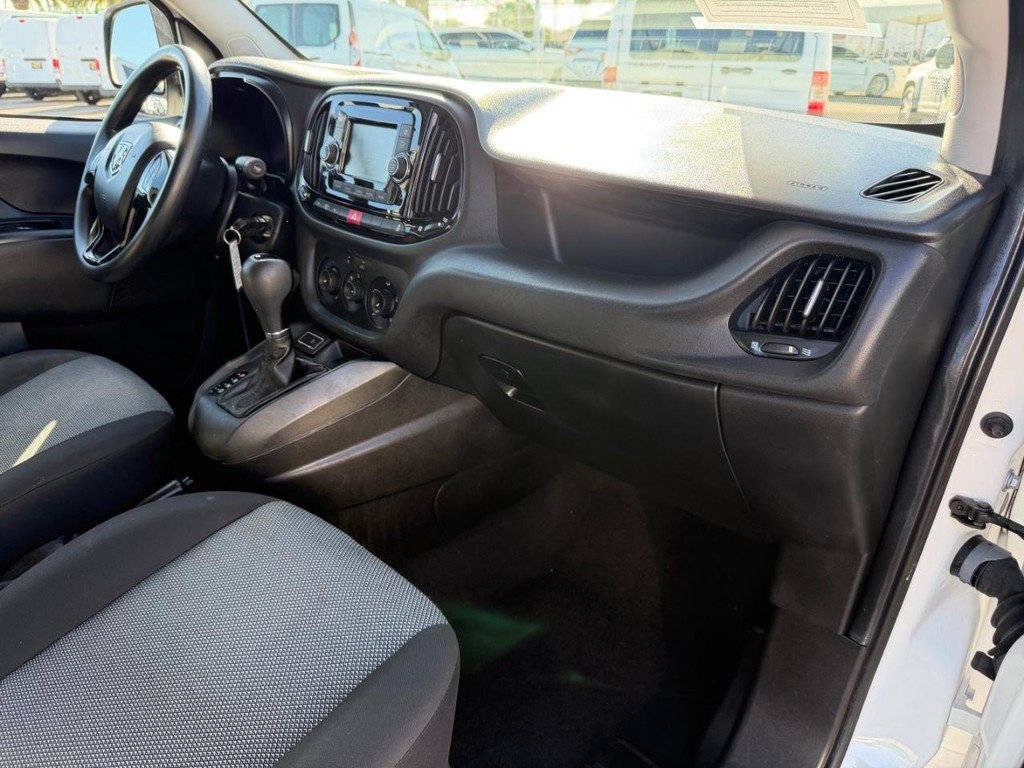 Used 2018 RAM ProMaster City Tradesman FWD image 29