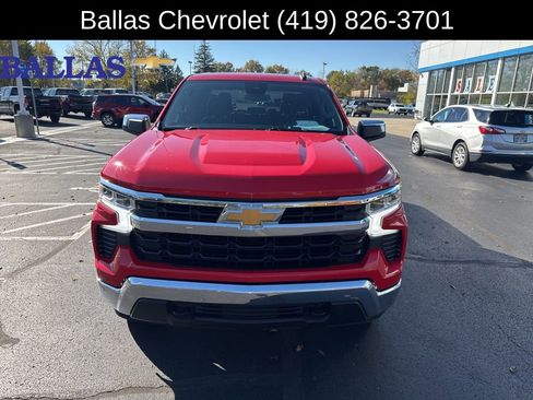 Certified 2022 Chevrolet Silverado 1500 LT AWD/4WD image 18