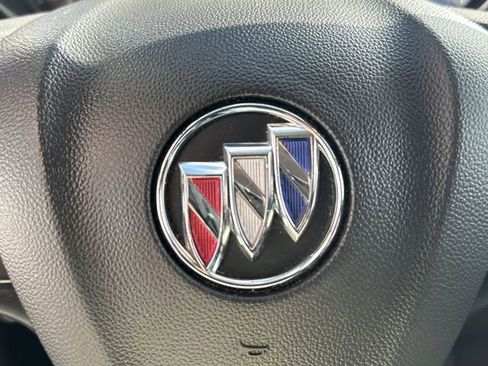 Used 2022 Buick Encore GX Essence image 26