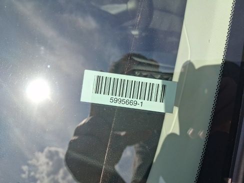 Used 2025 Honda Accord LX image 9