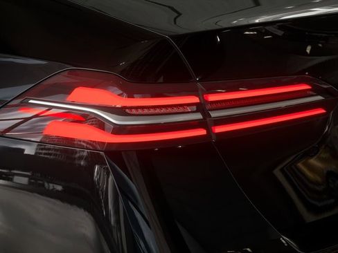 New 2026 BMW 530i w/ Executive Package image 36