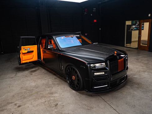 Used 2024 Rolls-Royce Phantom Sedan RWD image 15