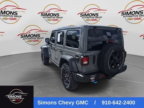 Used 2023 Jeep Wrangler Unlimited w/ Sun & Screen Package AWD/4WD image 7
