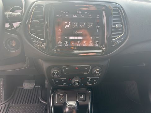 Used 2019 Jeep Compass Limited FWD image 15