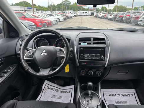Used 2014 Mitsubishi Outlander Sport ES AWD/4WD image 19