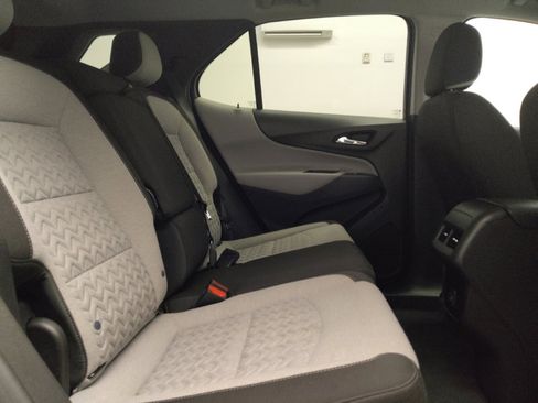 Used 2024 Chevrolet Equinox LS w/ LS Convenience Package image 19