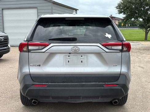 Used 2023 Toyota RAV4 LE FWD image 5