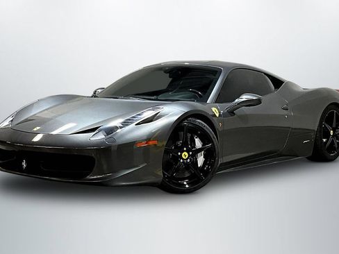 Used 2015 Ferrari 458 Italia Coupe RWD image 3