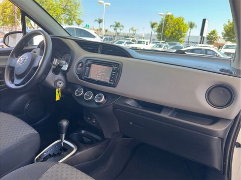 Used 2015 Toyota Yaris L FWD image 18
