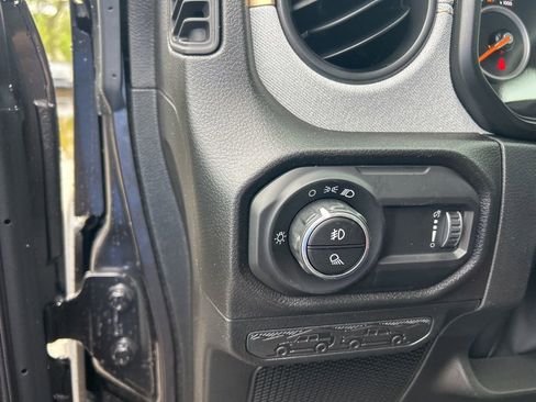 New 2026 Jeep Gladiator Sport AWD/4WD image 35