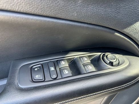 Certified 2021 Jeep Compass Latitude FWD image 45