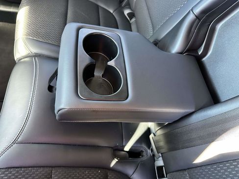 Used 2025 Ford Escape SE image 14