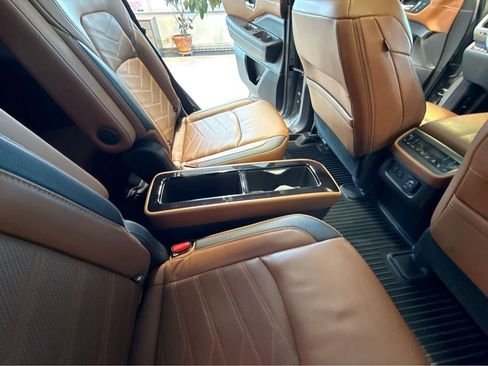 Used 2023 Nissan Pathfinder Platinum image 31