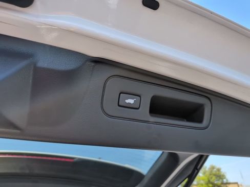 Used 2023 Honda Passport Elite image 17