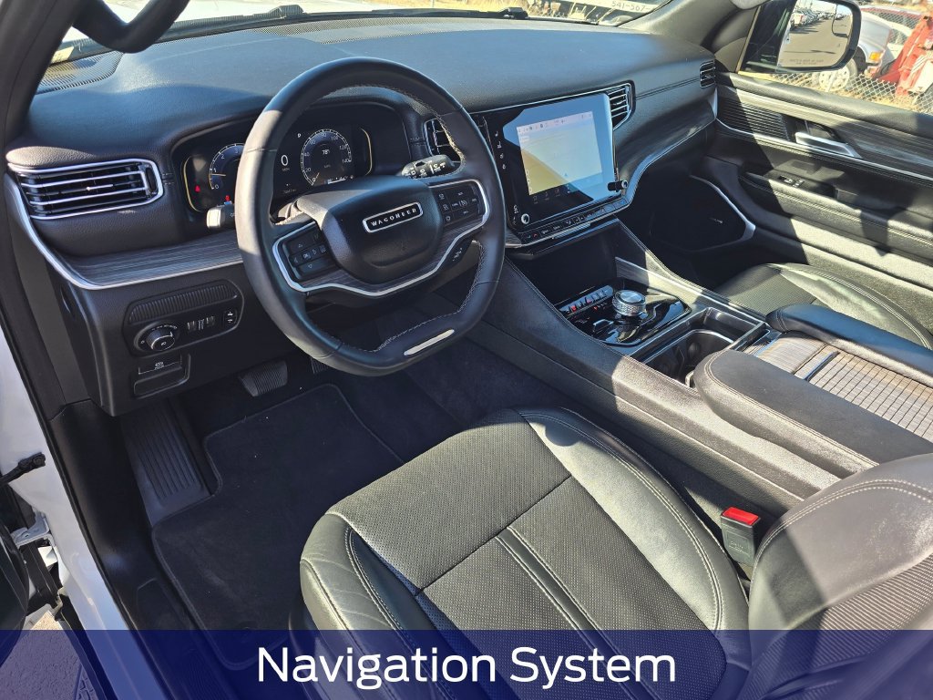 Used 2024 Jeep Wagoneer L Series II w/ Flexible Seating Group AWD/4WD image 2
