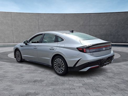 Certified 2025 Hyundai Sonata Limited FWD image 7