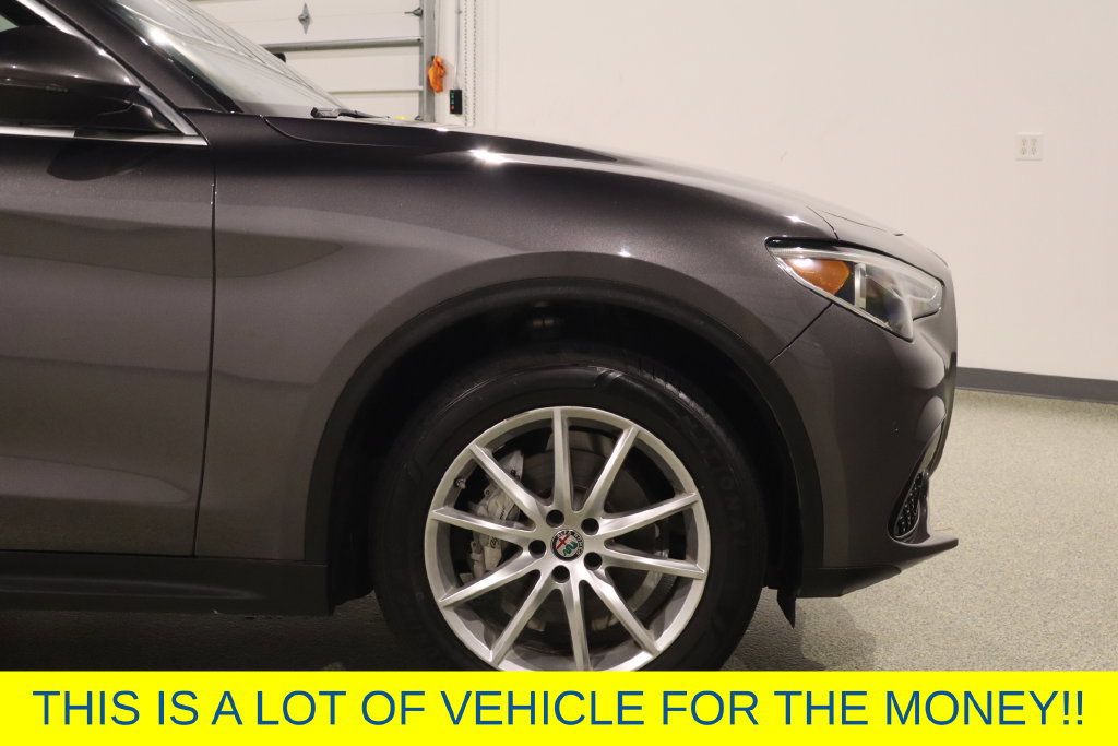 Used 2019 Alfa Romeo Stelvio Ti Lusso w/ Quick Order Package 22X Lusso AWD/4WD image 12