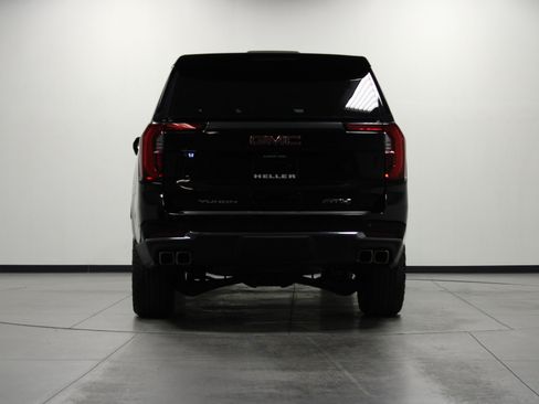 Used 2025 GMC Yukon XL AT4 AWD/4WD image 5