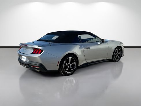 Used 2024 Ford Mustang Premium RWD image 3