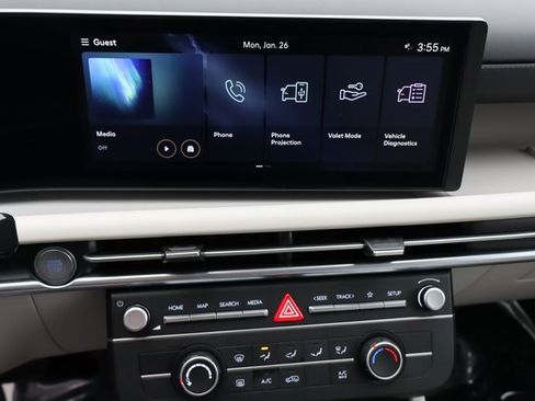 Used 2025 Hyundai Tucson SE image 30