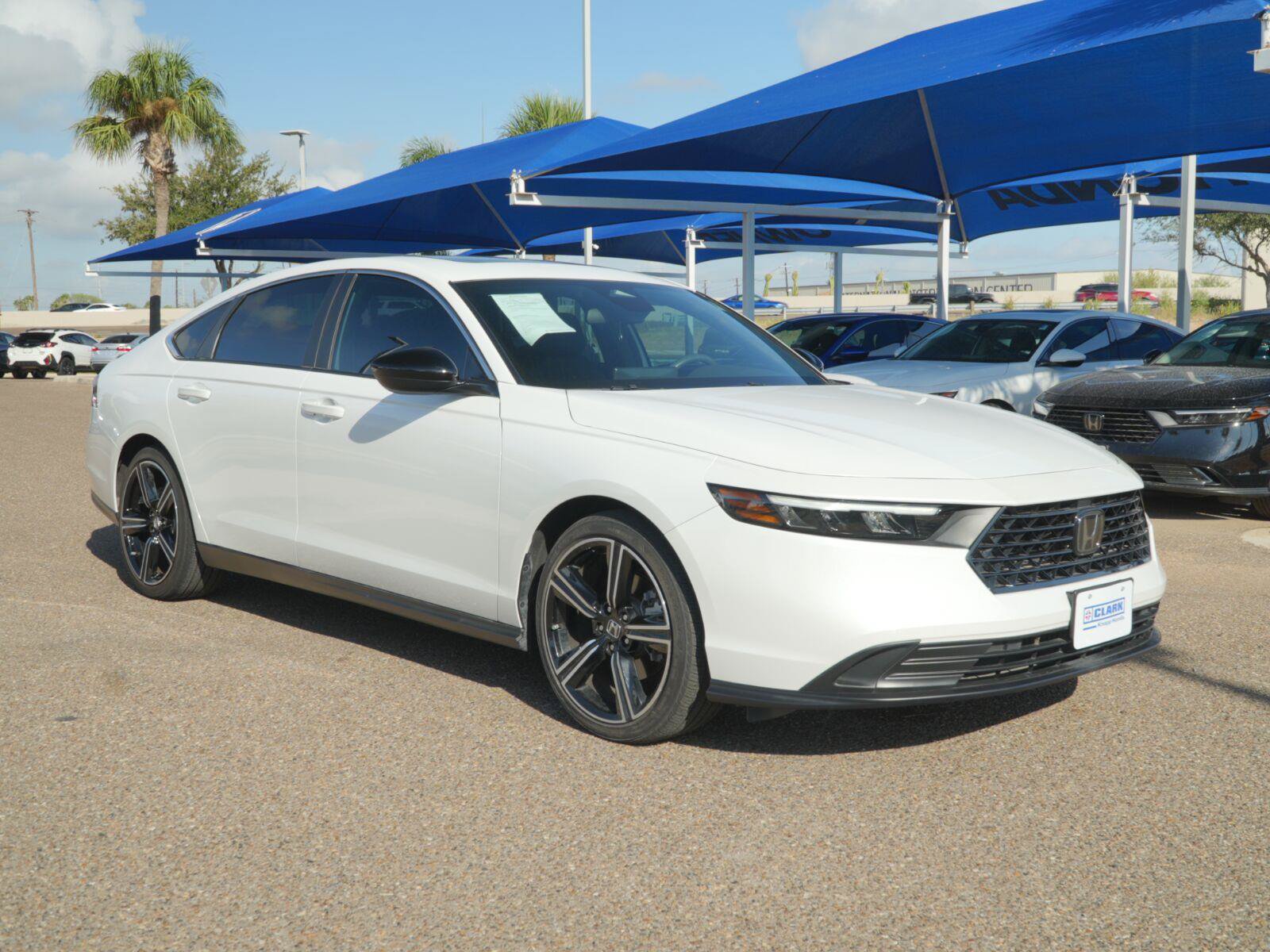 Used 2024 Honda Accord Sport image 3
