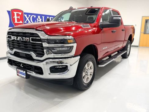 Used 2026 RAM 2500 Big Horn AWD/4WD image 5