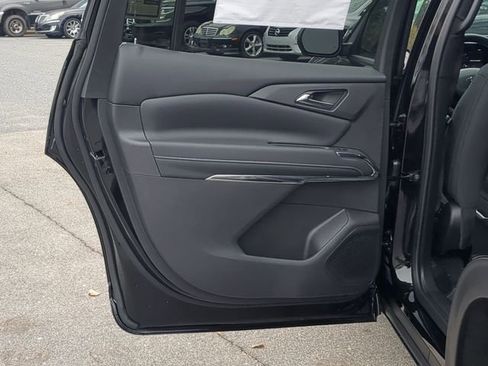 New 2026 Chevrolet Traverse LT w/ Midnight/Sport Edition image 35