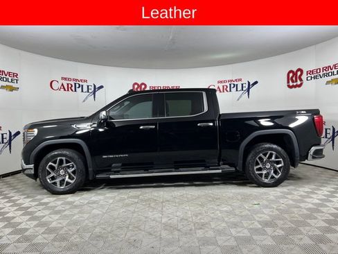 Used 2023 GMC Sierra 1500 SLT AWD/4WD image 4