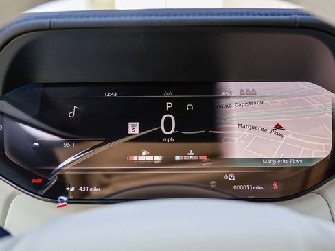 New 2026 Land Rover Range Rover SE image 25