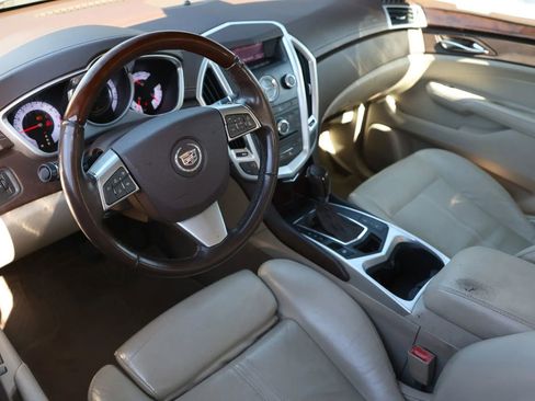 Used 2010 Cadillac SRX Luxury image 12
