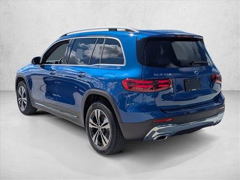 Used 2026 Mercedes-Benz GLB 250 image 9