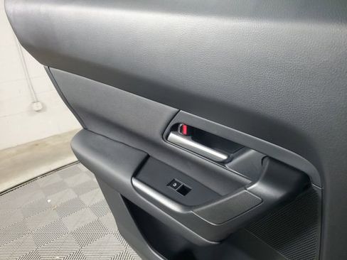 Used 2025 MAZDA CX-50 AWD 2.5 Hybrid w/ Premium Pkg image 18