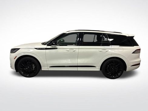 Used 2025 Lincoln Aviator Reserve w/ Jet Appearance Package RWD image 2