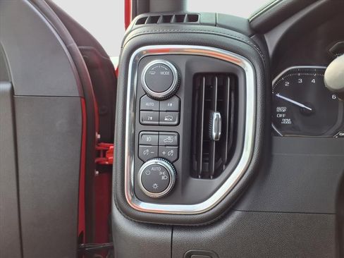 Used 2021 GMC Sierra 1500 Elevation w/ Preferred Package image 17