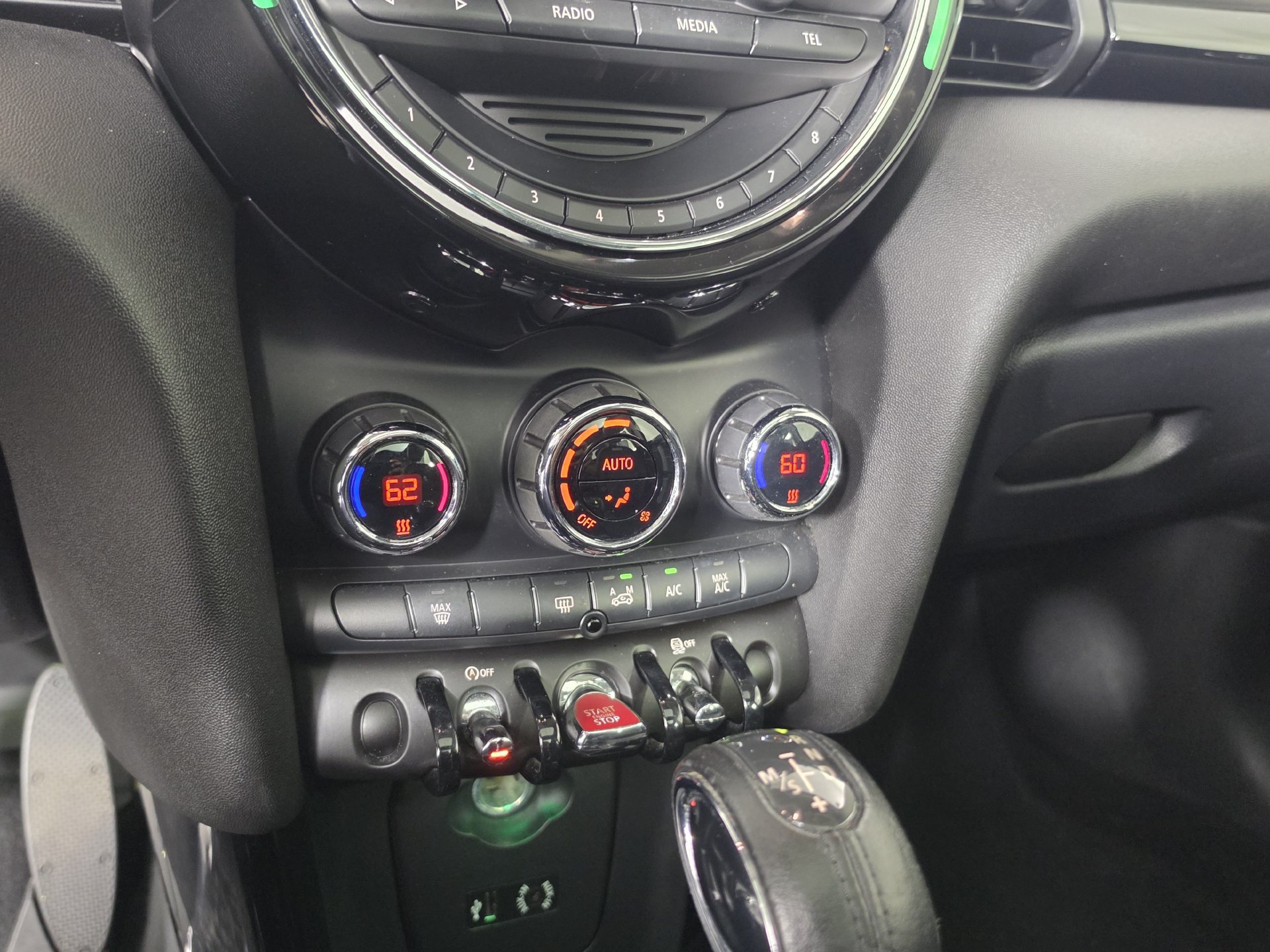 Used 2016 MINI Cooper 2-Door Hardtop FWD image 13