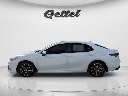 Certified 2022 Toyota Camry XLE w/ Navigation Upgrade Package image 8