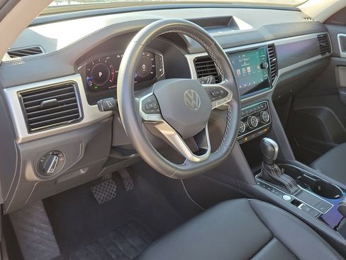 Used 2023 Volkswagen Atlas SE w/ Black Wheel Package image 23