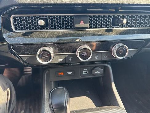 Used 2023 Honda Civic Sport image 12