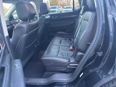 Used 2019 Lincoln MKT AWD image 22