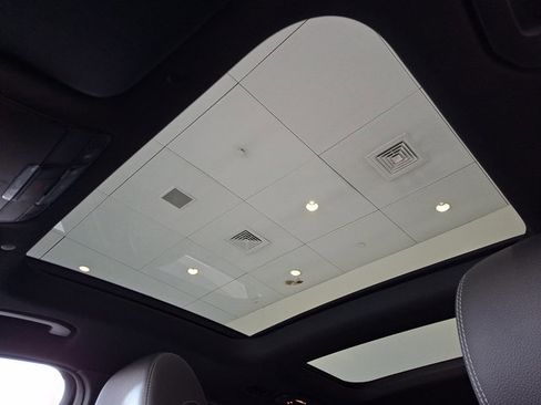 Used 2021 Mercedes-Benz GLC 300 GLC 300 image 14