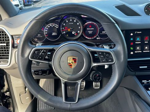 Used 2023 Porsche Cayenne S Platinum image 23