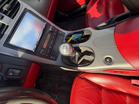 Used 2006 Chevrolet Corvette Convertible w/ Preferred Equipment Group image 9